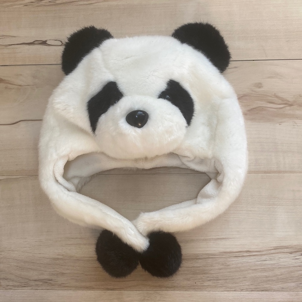 Toy Club Panda Beanie For Babies. Can hang loose or loop together. So cute.